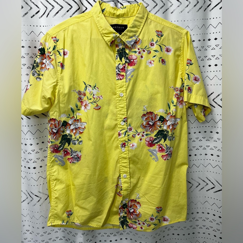Pac Sun- Men’s (L)- Hawaiian Button Shirt